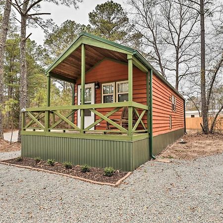 Charming New Bern Log Cabin - Pets Welcome! 외부 사진