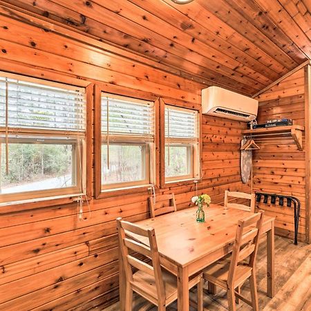 Charming New Bern Log Cabin - Pets Welcome! 외부 사진