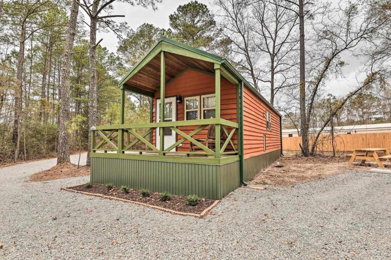 Charming New Bern Log Cabin - Pets Welcome! 외부 사진